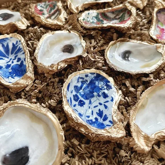 NWT Oyster Shell Trinket Dish - Picture 2 of 6